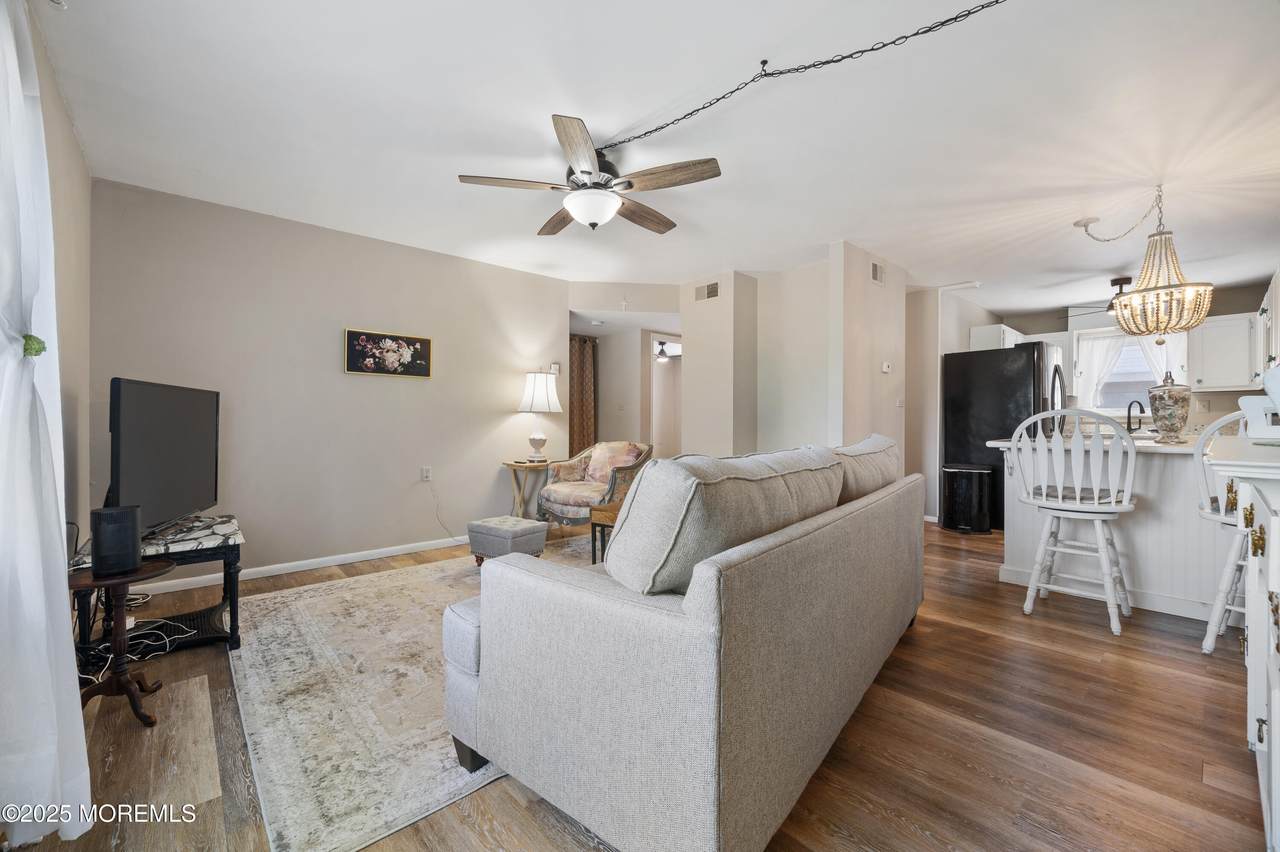 39 Cambridge Court - Photo 1