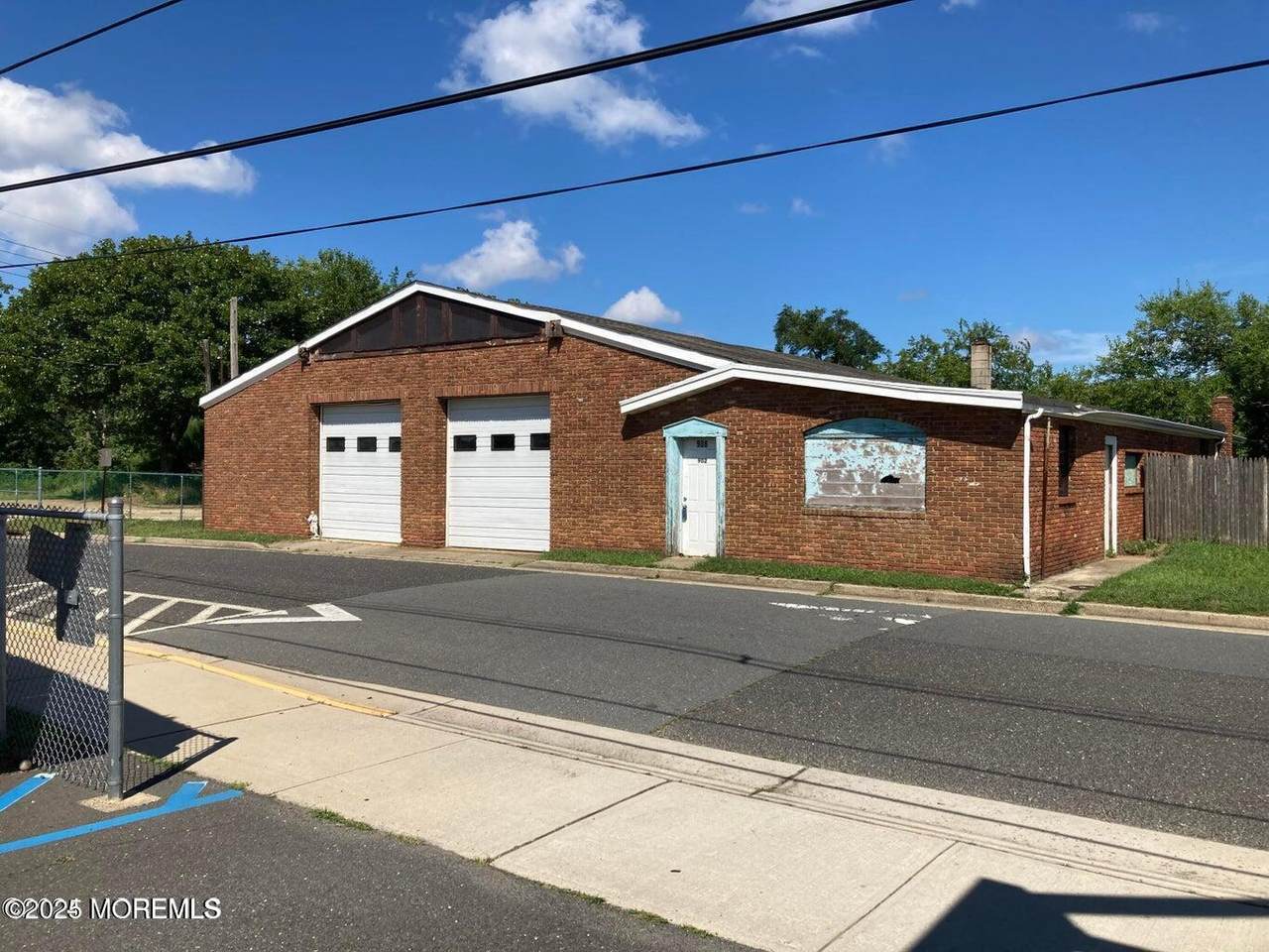 908 Spruce Street - Photo 1