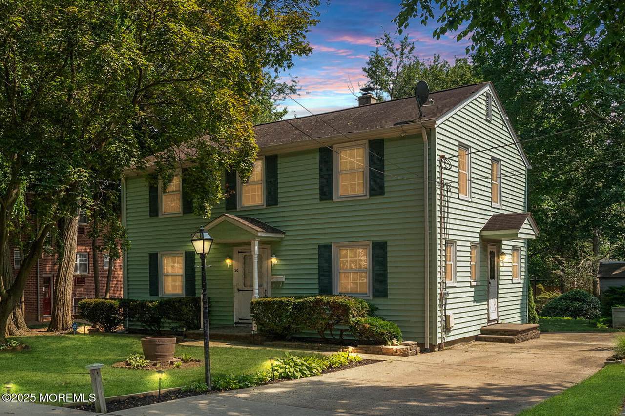 20 Vredenburgh Avenue - Photo 1