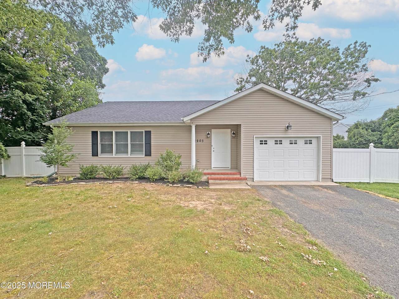 1203 Manito Road - Photo 1