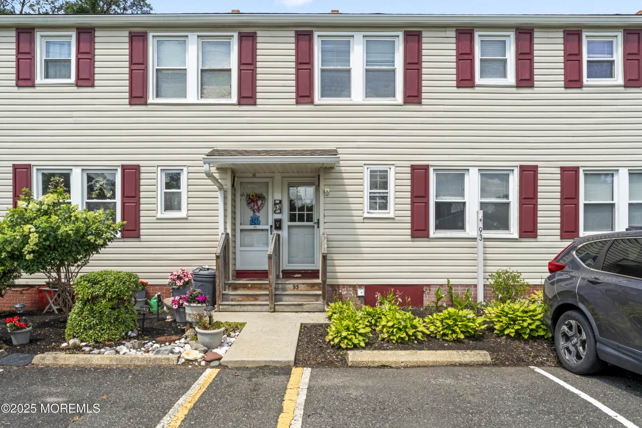 93 Barker Avenue - Photo 1