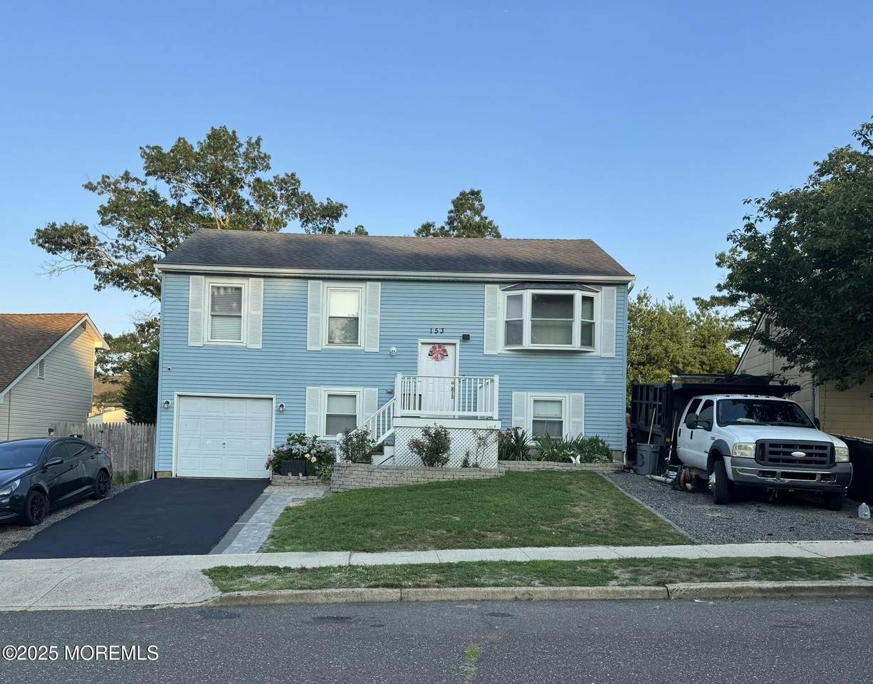 153 Schooner Avenue - Photo 1