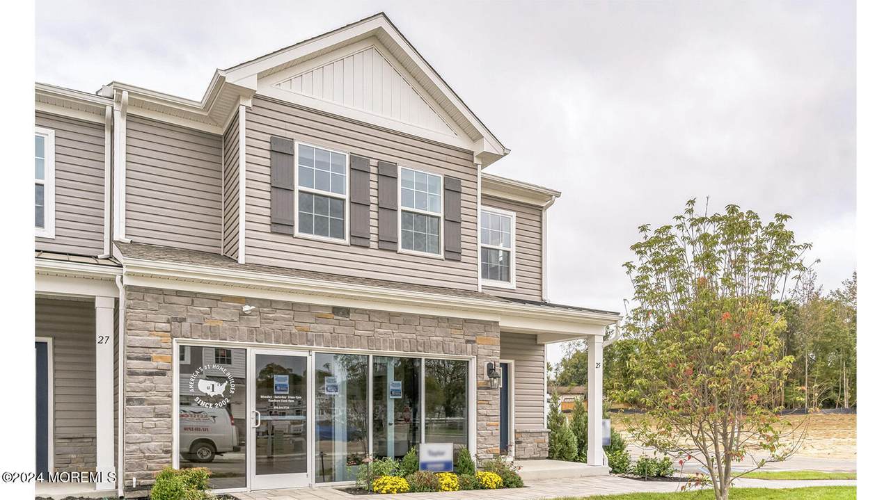 27 Victoria Gardens Square - Photo 1