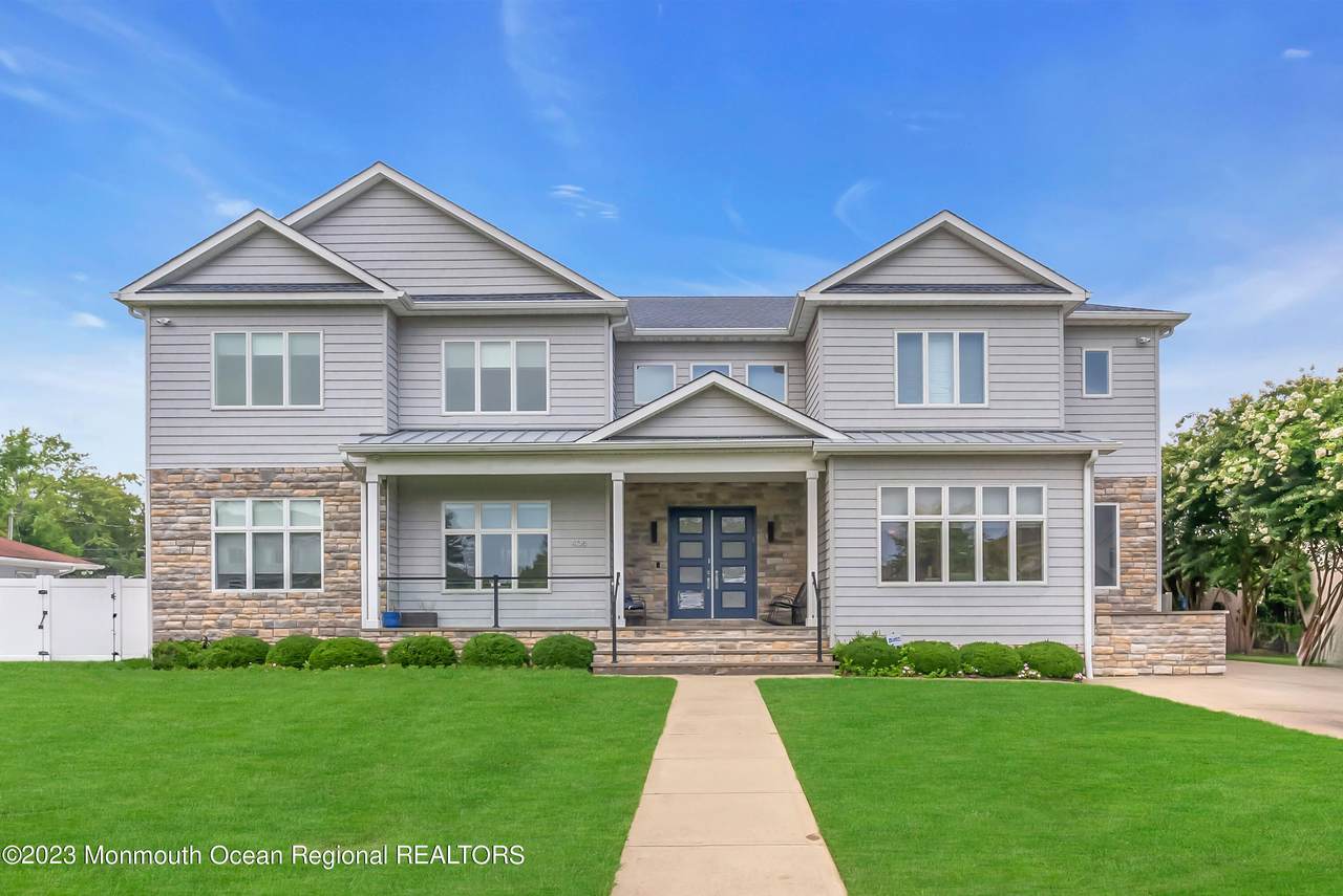 408 Crosby Avenue - Photo 1