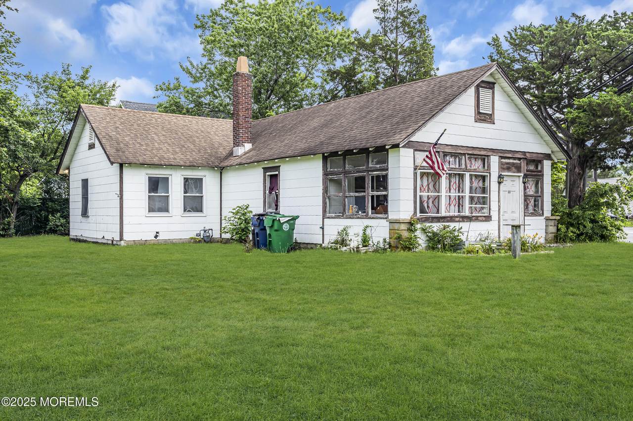 111 Main Street - Photo 1