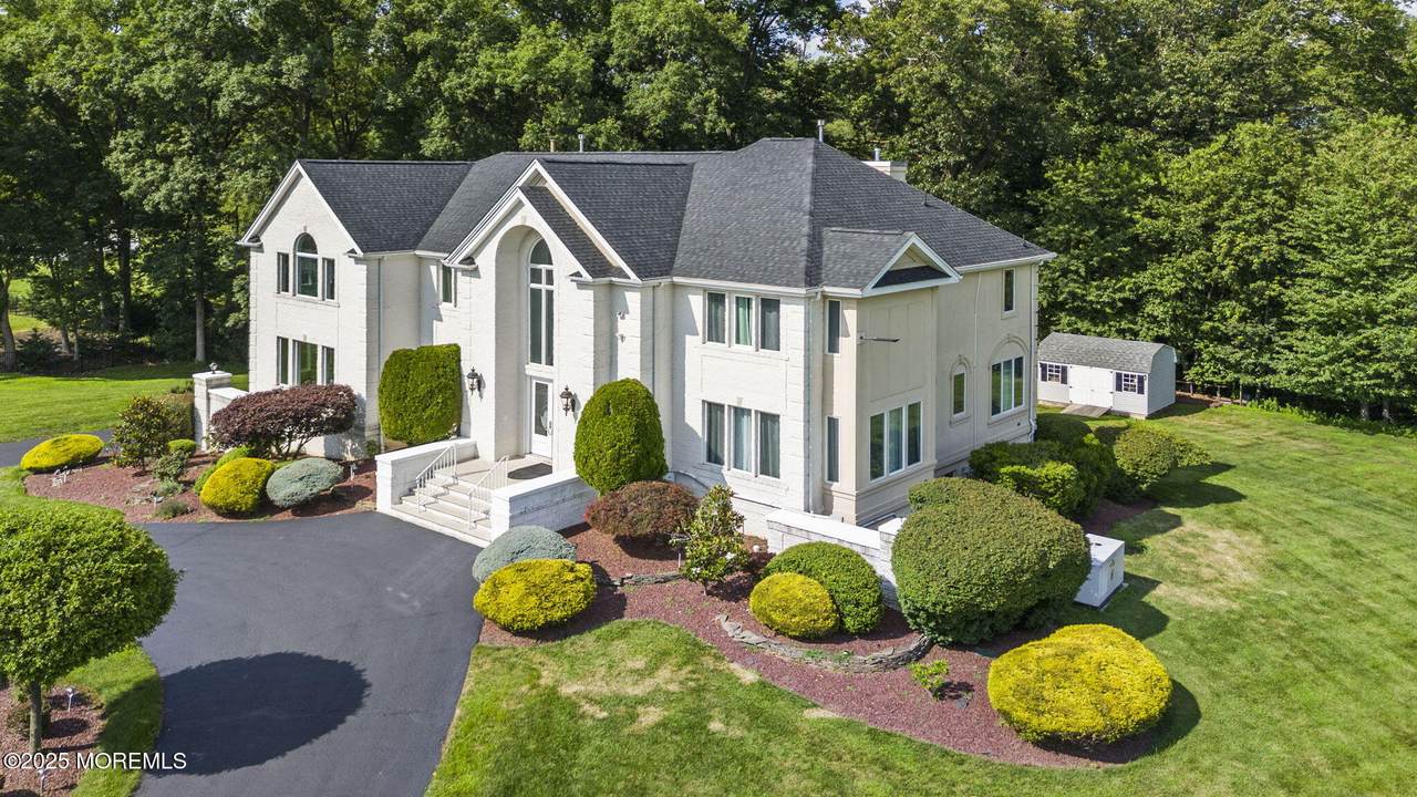 16 Shallow Brook Road - Photo 1
