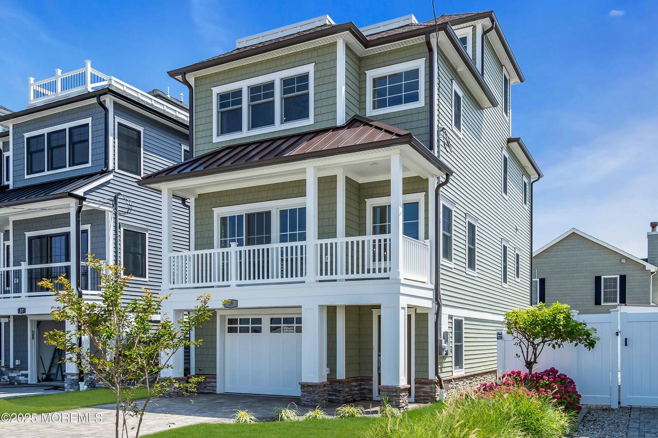 39 20th Avenue - Photo 1