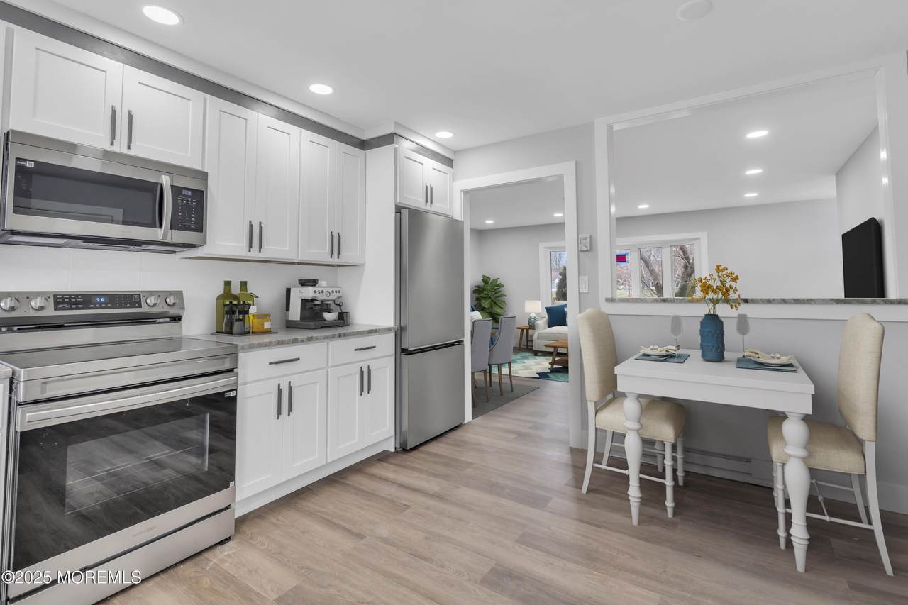 402 Picardy Court - Photo 1