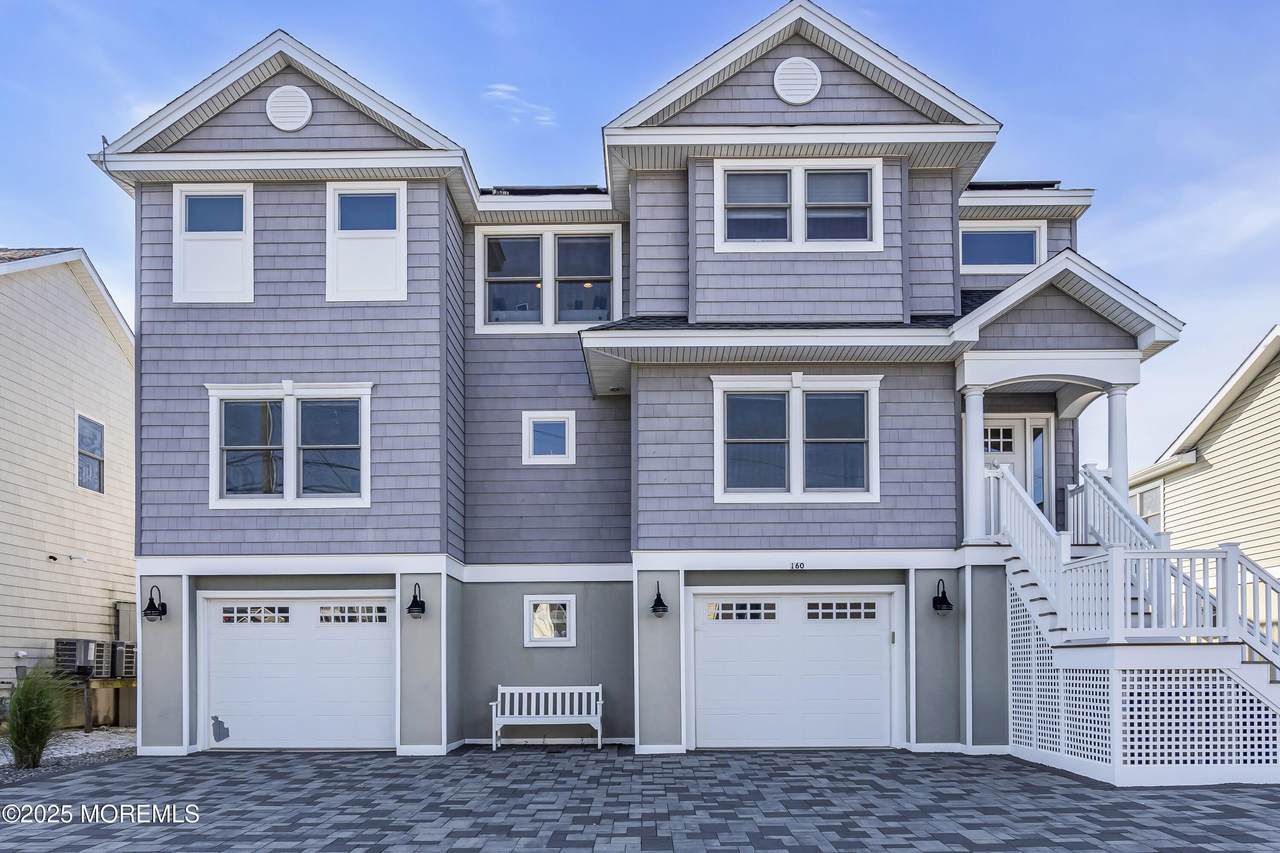 160 Morris Boulevard - Photo 1