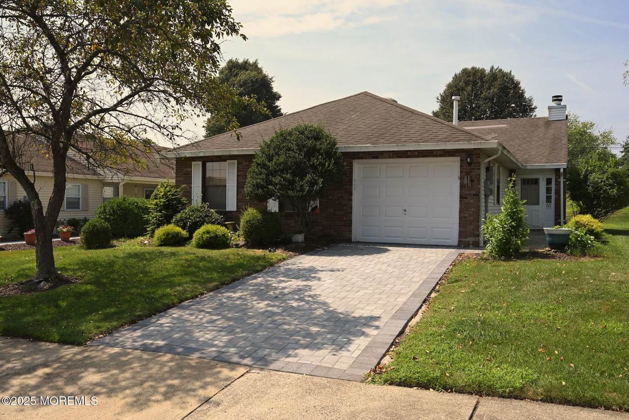 65 Suffolk Way - Photo 1