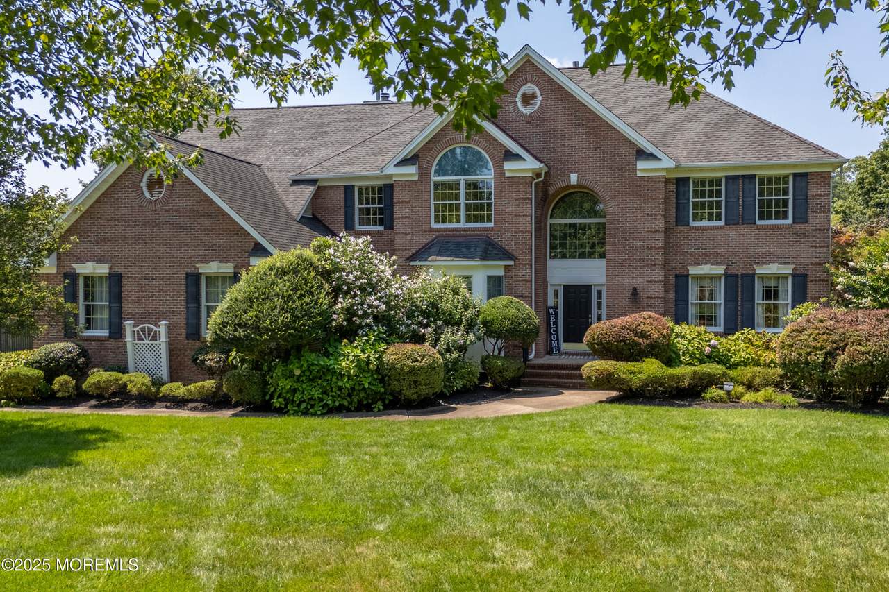 2 Sterling Court - Photo 1