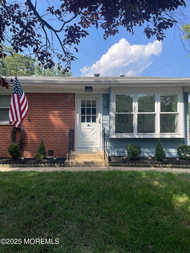 18 Valley Forge Drive - Photo 1