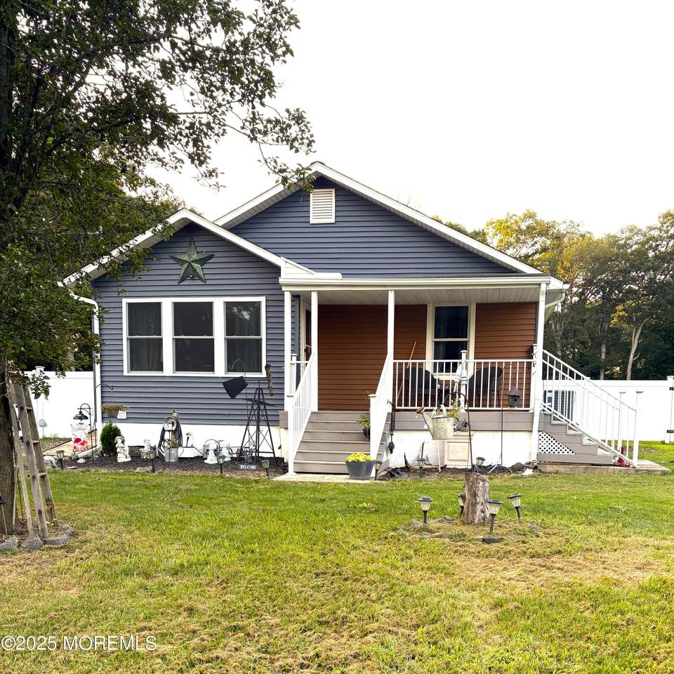 30 Swain Avenue - Photo 1