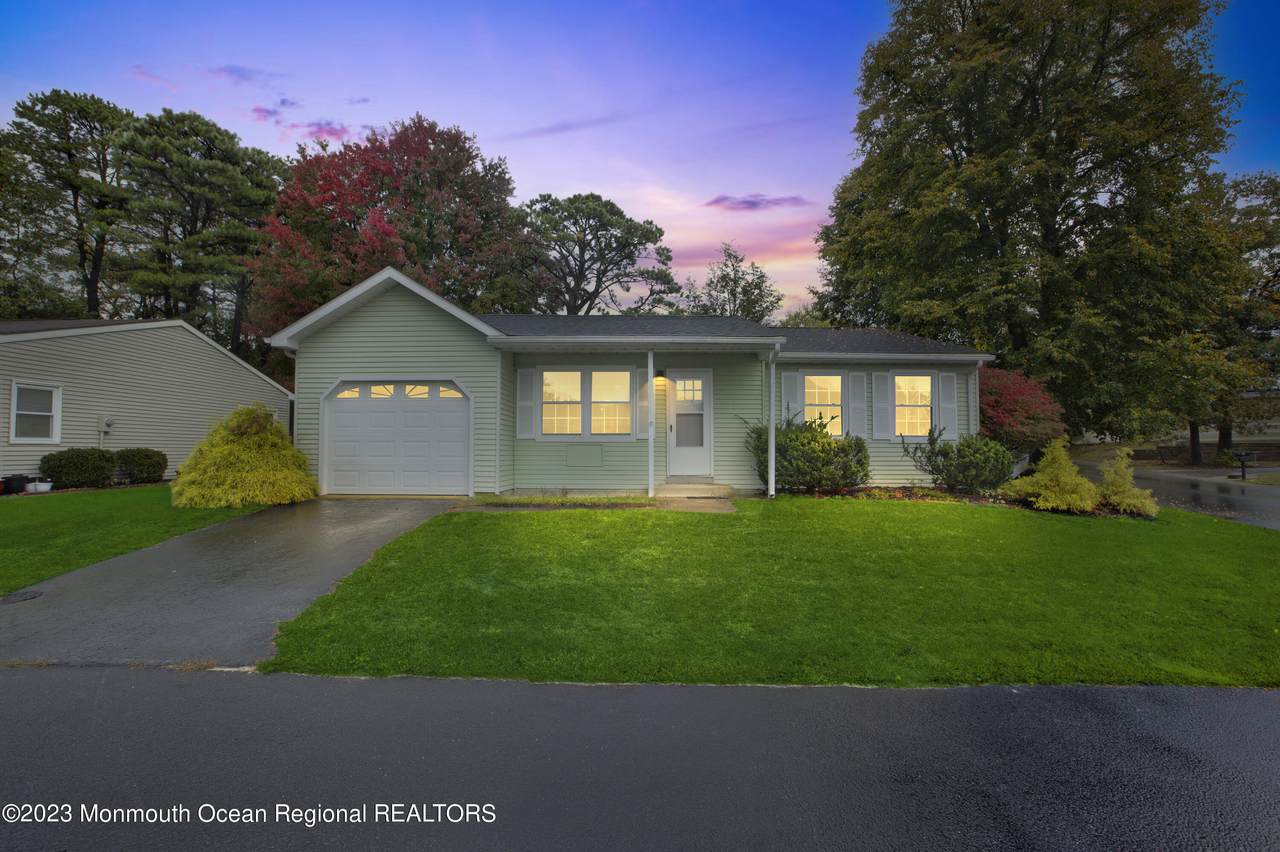 46 Keene Street - Photo 1