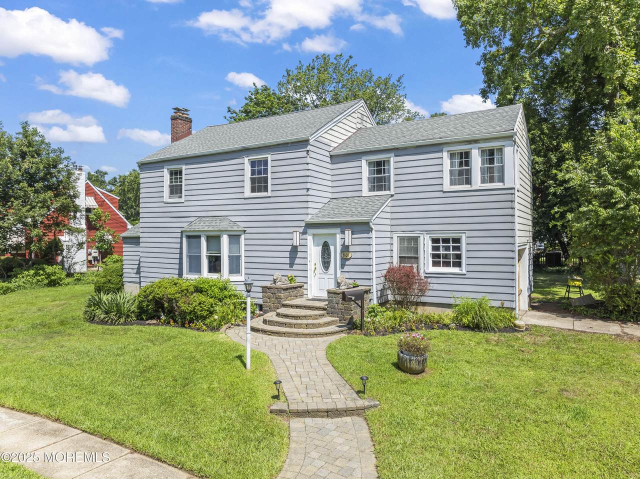 801 Raymere Avenue - Photo 1
