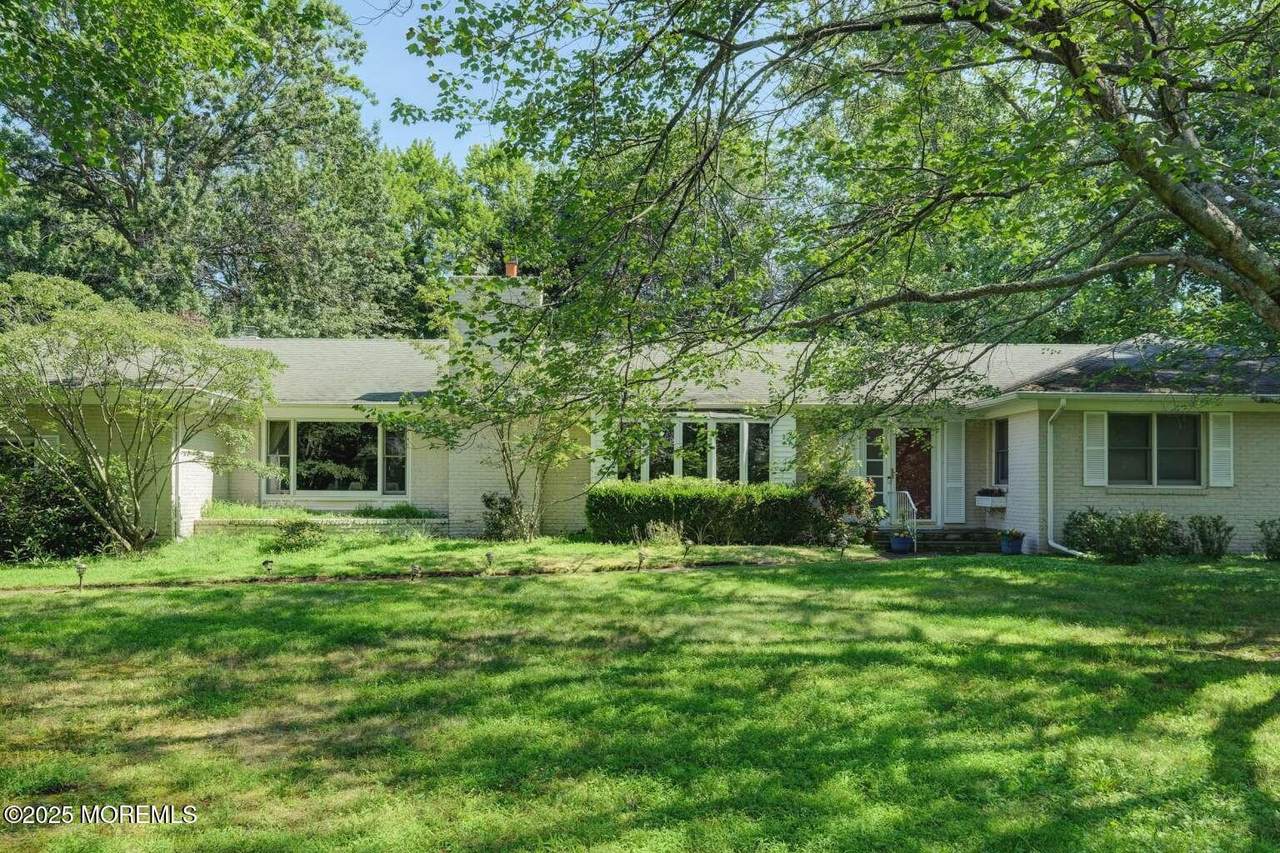 19 Buttonwood Lane - Photo 1