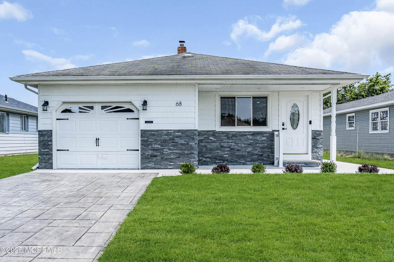 68 Scarborough Place - Photo 1