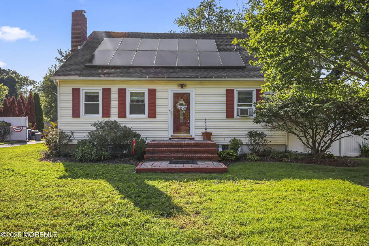 1222 Taylor Lane - Photo 1