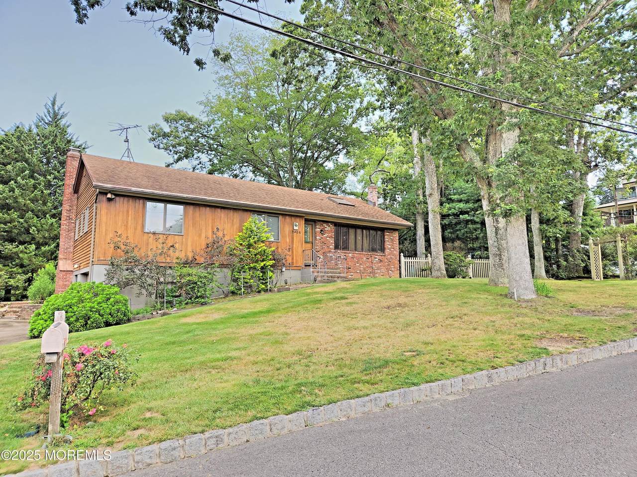 2406 Cherry Street - Photo 1