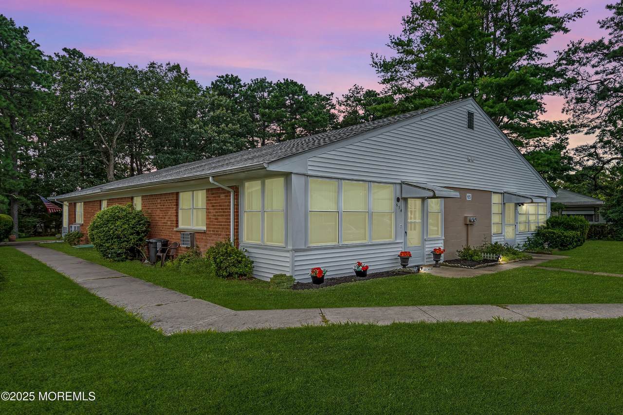 65 Kennedy Drive - Photo 1