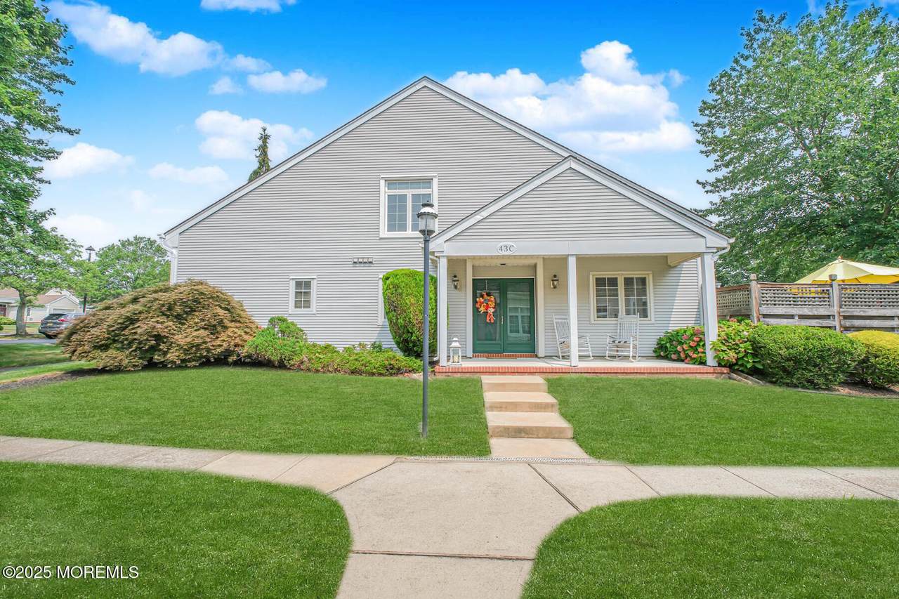 43 Winthrop Road - Photo 1