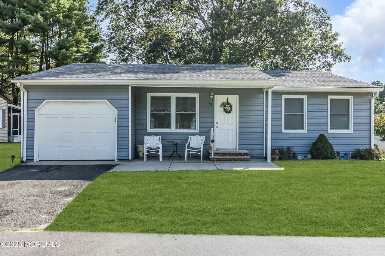 20 Falmouth Avenue - Photo 1