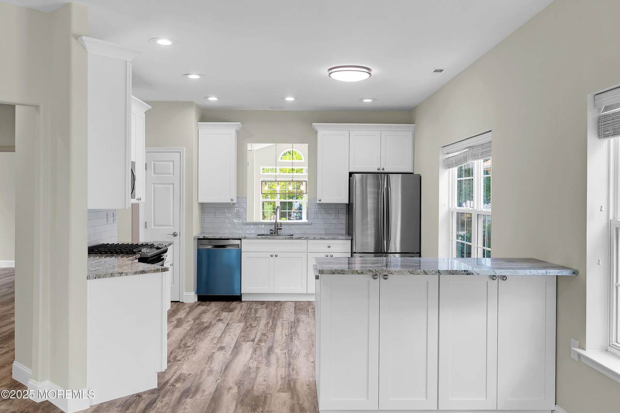 49 Rochford Drive - Photo 1