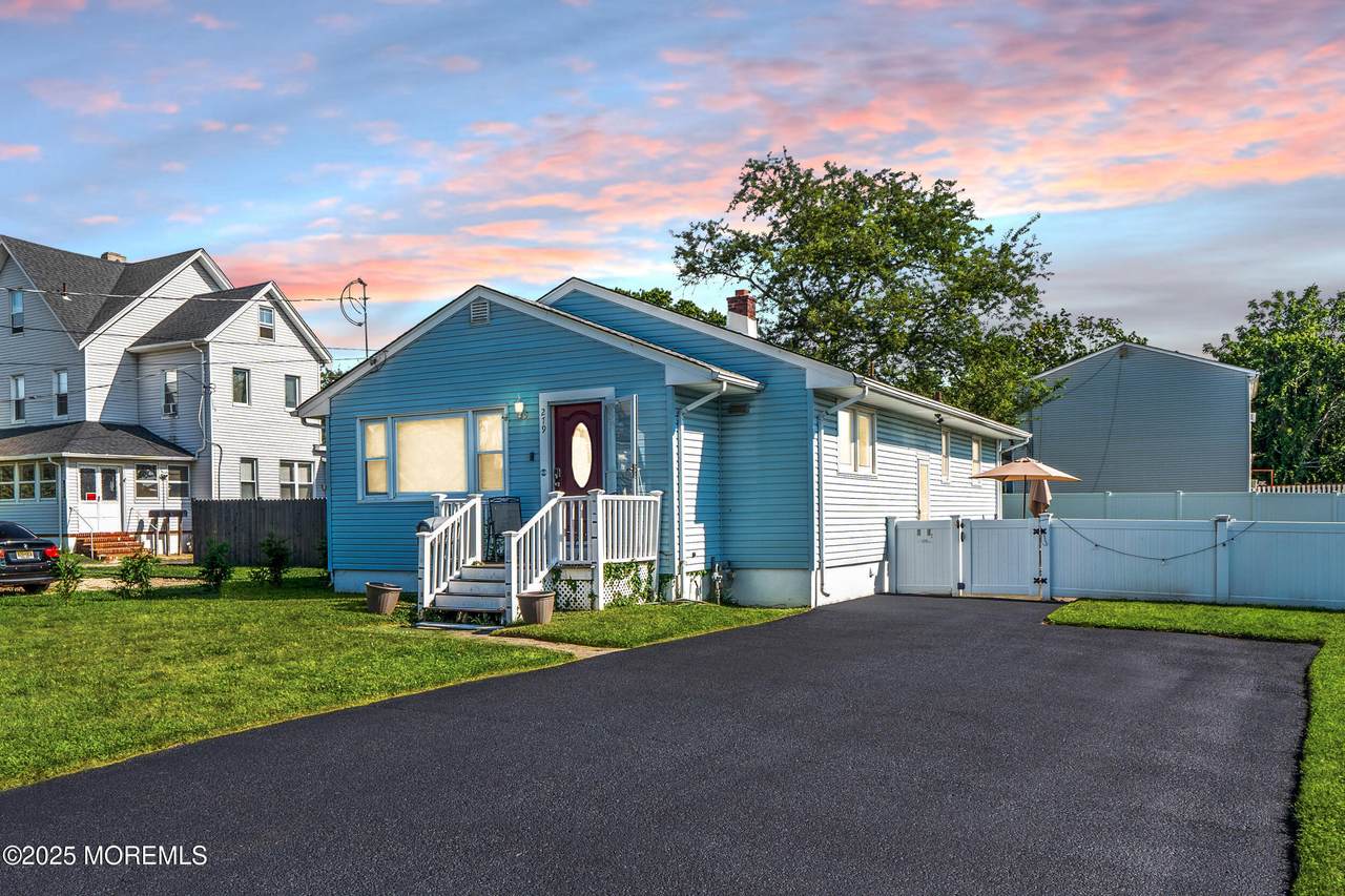 279 West End Avenue - Photo 1