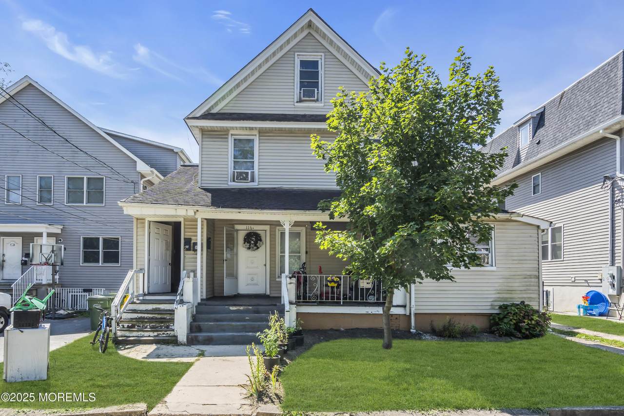 116 6th Street - Photo 1