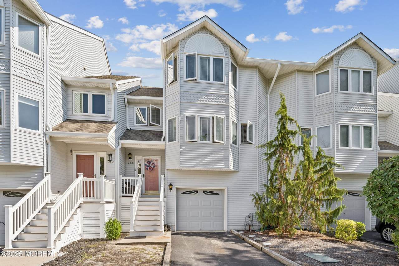 263 Marigold Court - Photo 1