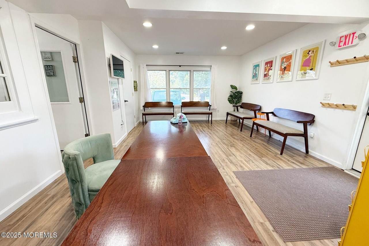 2 Majestic Avenue - Photo 1