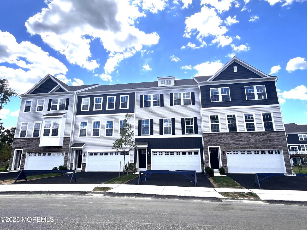 16 Rothbury Court - Photo 1