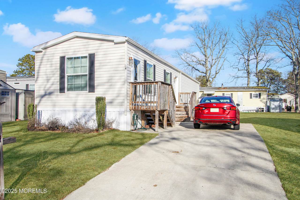 14 Muskrat Place - Photo 1