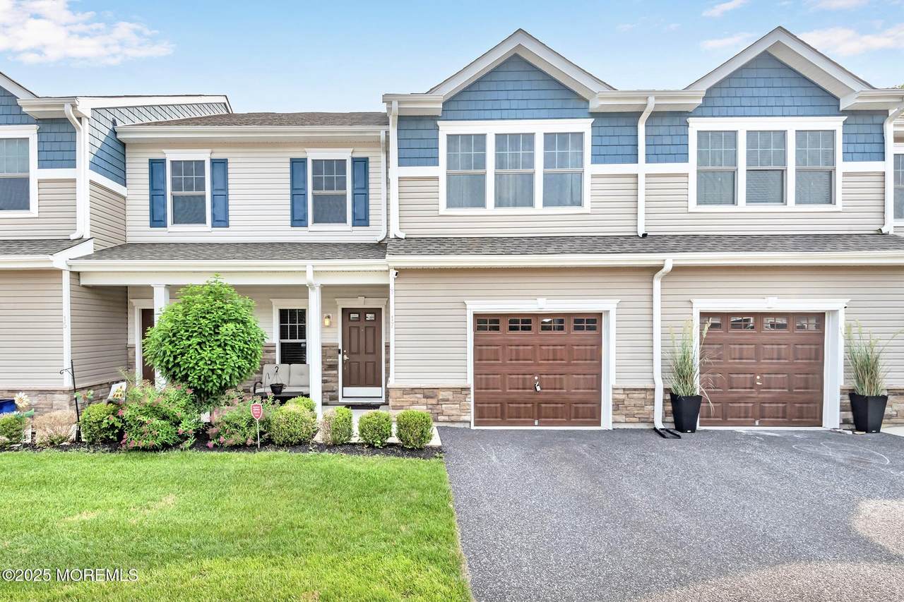 17 Rockingham Way - Photo 1