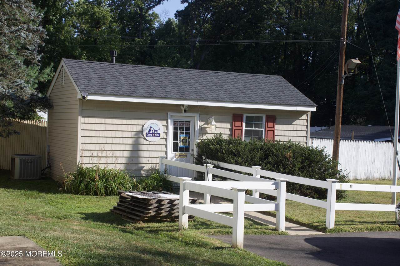 150 Magnolia Lane - Photo 1