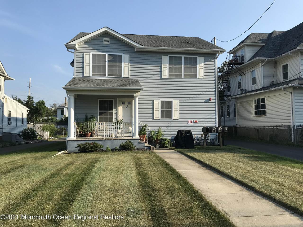 112 Morris Avenue - Photo 1