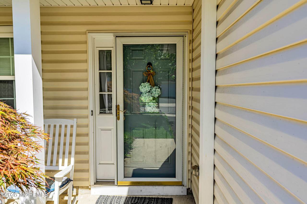 https://bt-photos.global.ssl.fastly.net/monmouth/1280_boomver_1_22527762-2.jpg