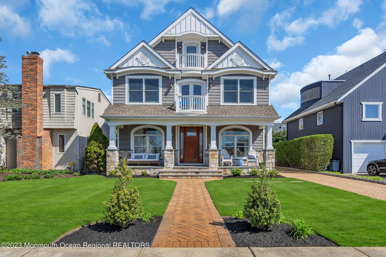 105 Beacon Boulevard - Photo 1