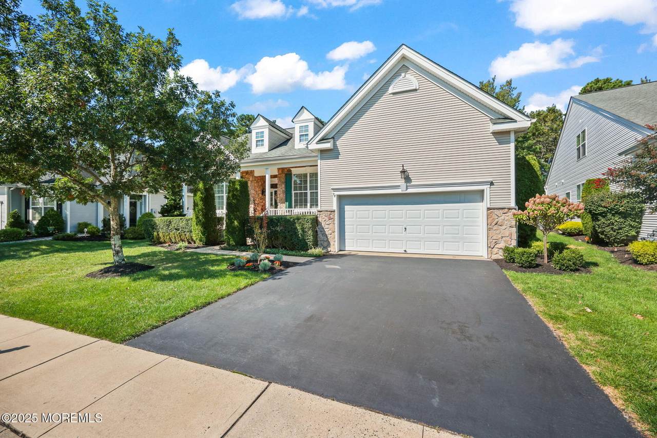 28 Pond View Circle - Photo 1