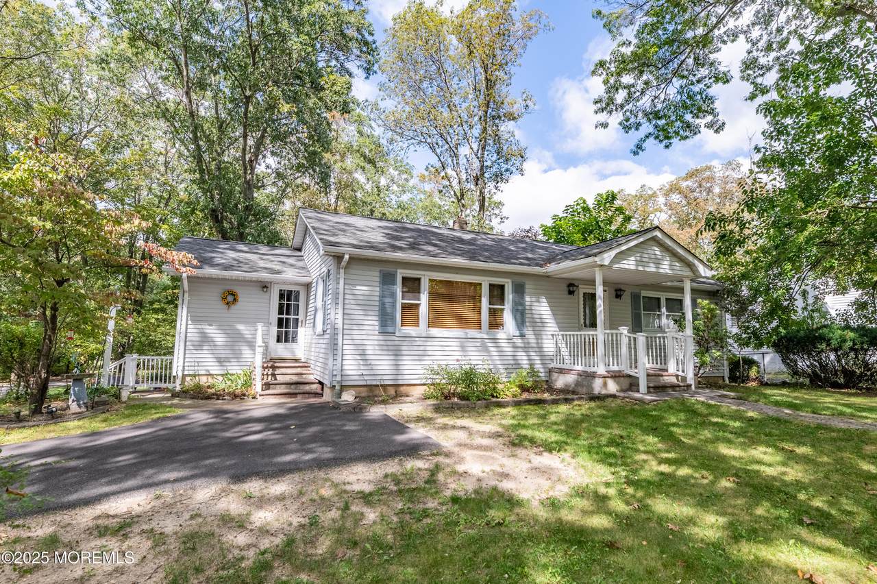 806 Farms Road - Photo 1