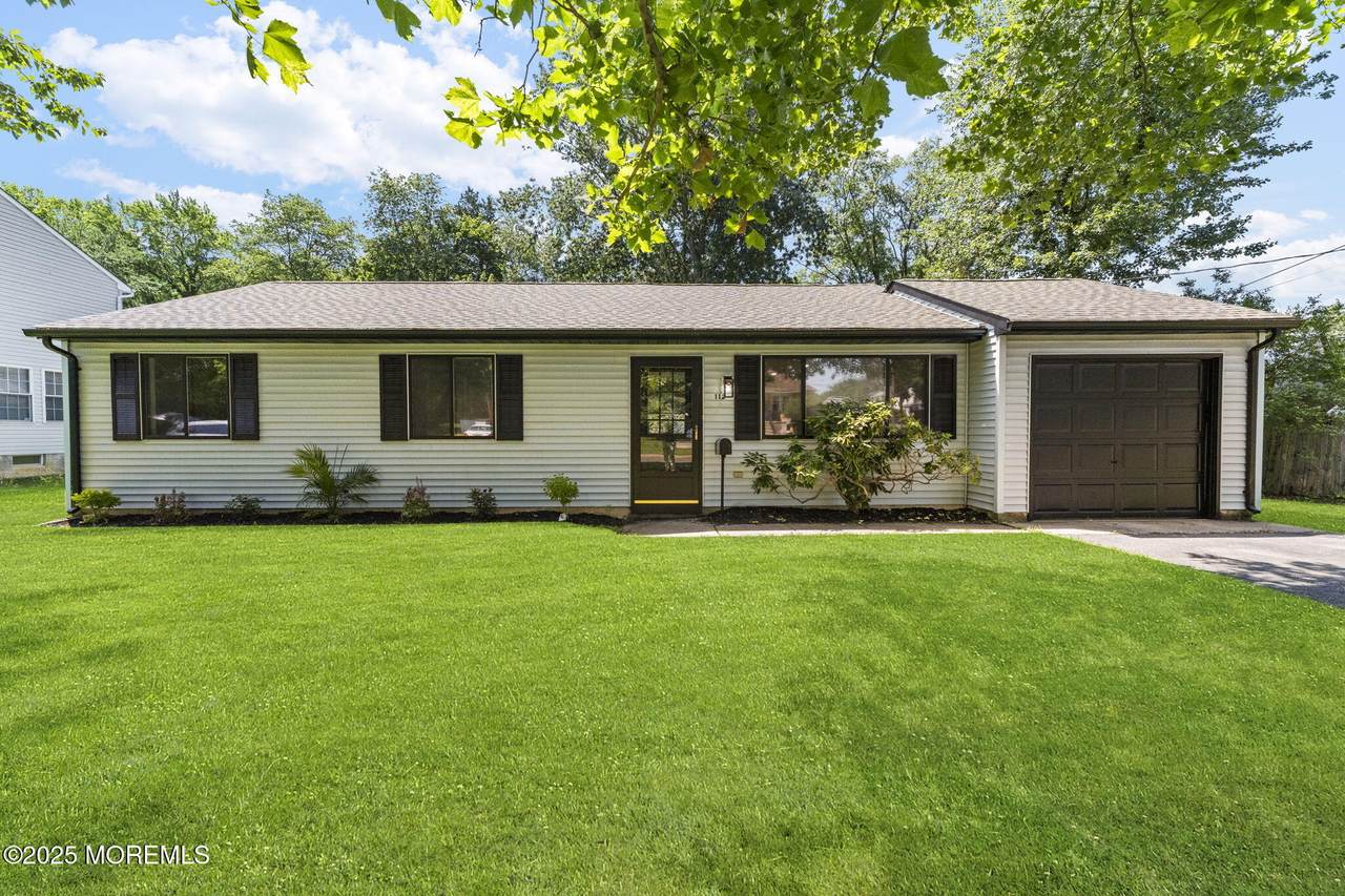 112 Beacon Street - Photo 1