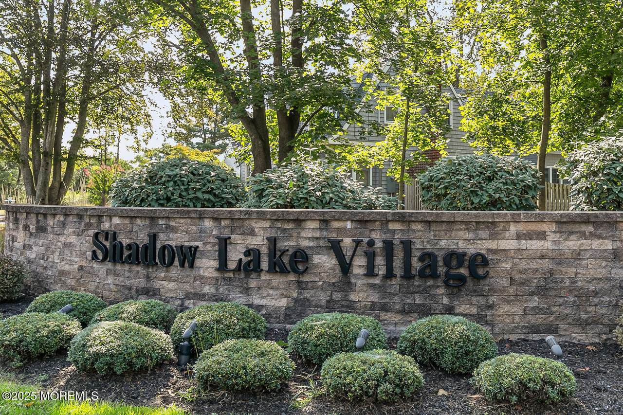 60 Falmouth Court - Photo 1