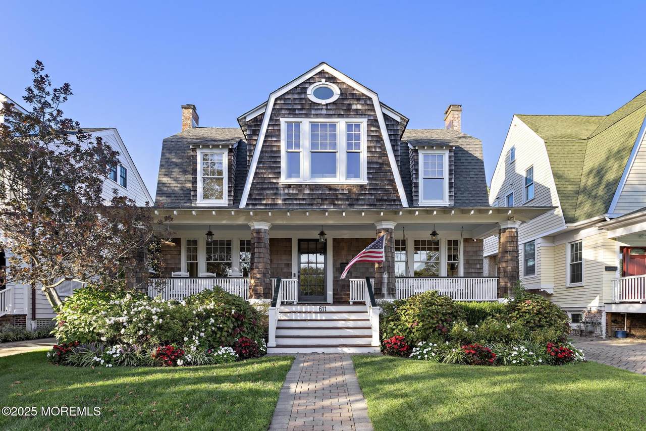 611 Sunset Avenue - Photo 1