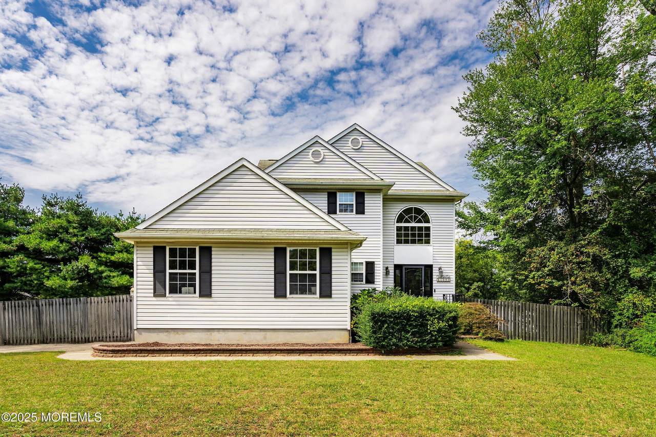 1090 Bennetts Mills Road - Photo 1