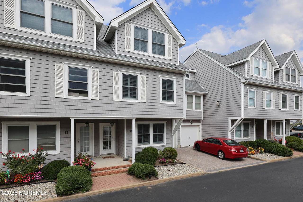 200 2nd Avenue - Photo 1