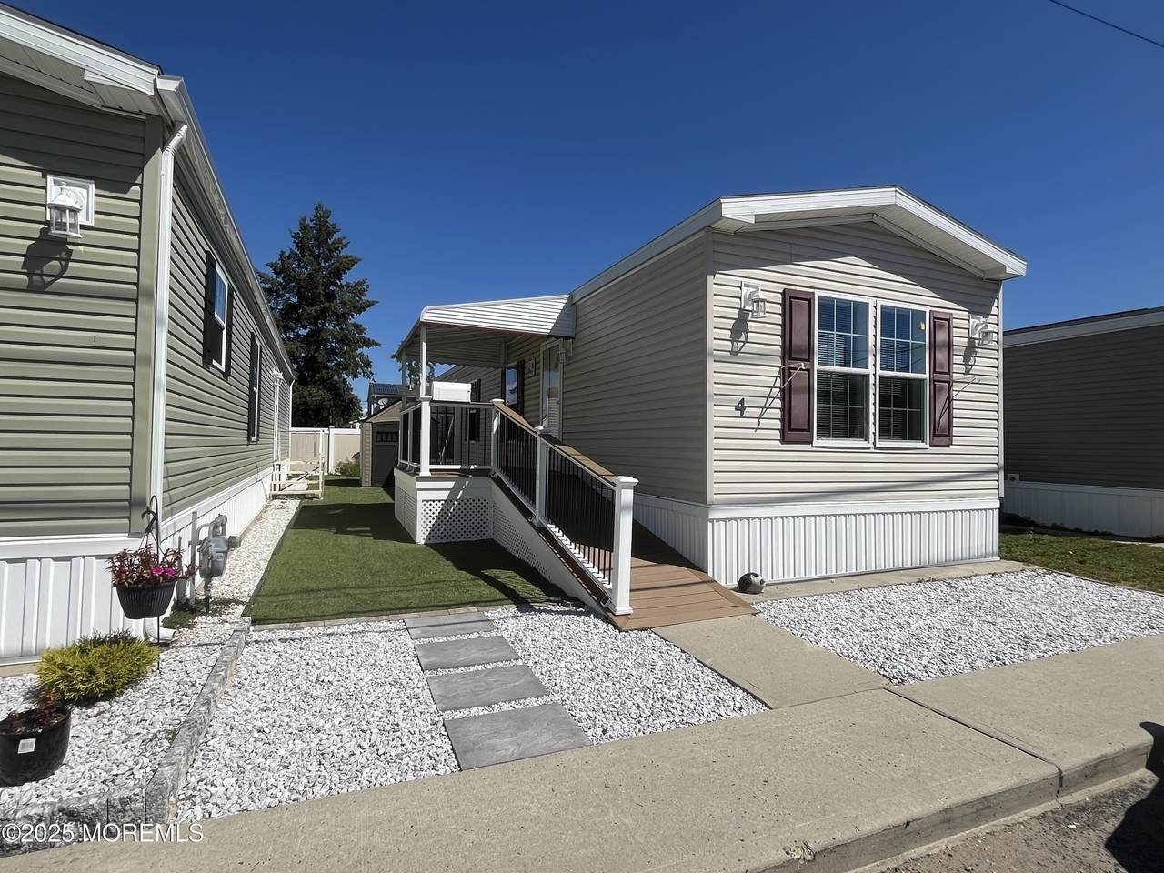 4 Mary Ann Court - Photo 1