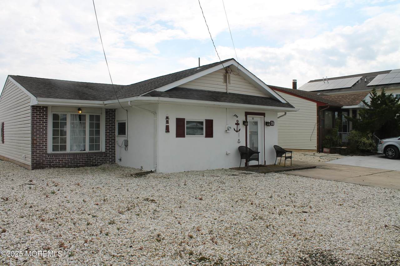 116 Dory Drive - Photo 1