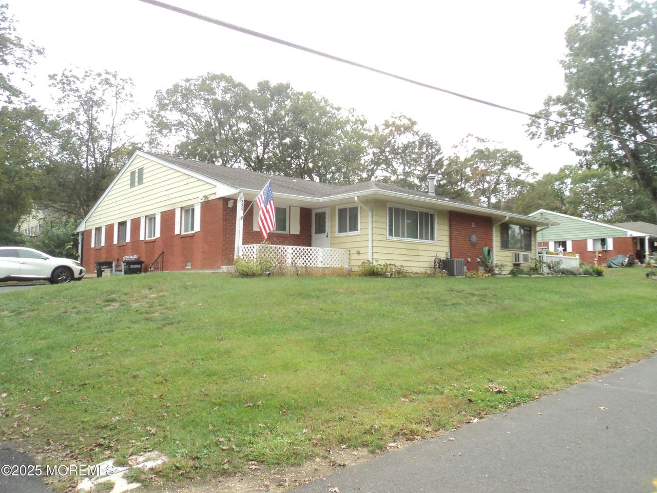 22 Blue Jay Street - Photo 1