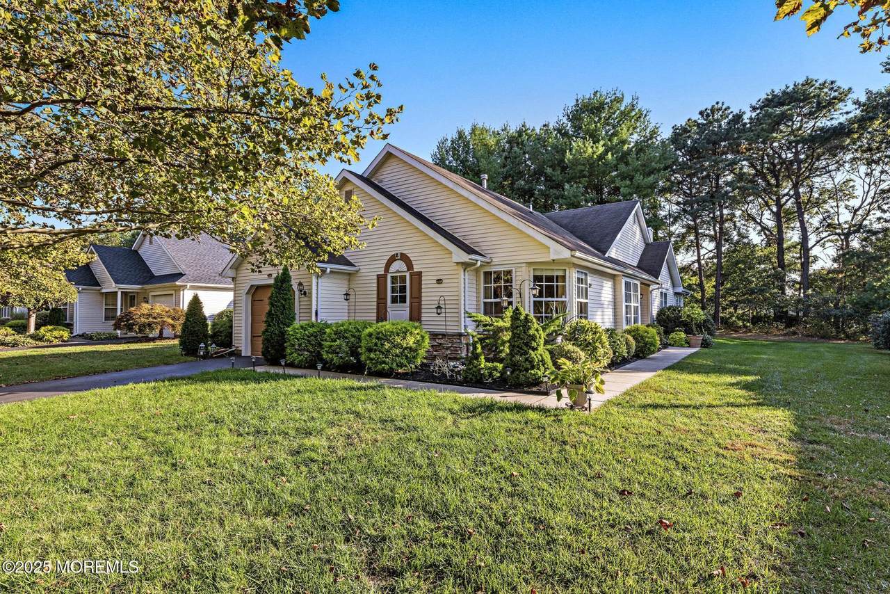 14 Skylark Lane - Photo 1