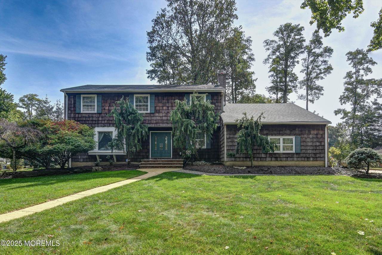 19 Emma Place - Photo 1